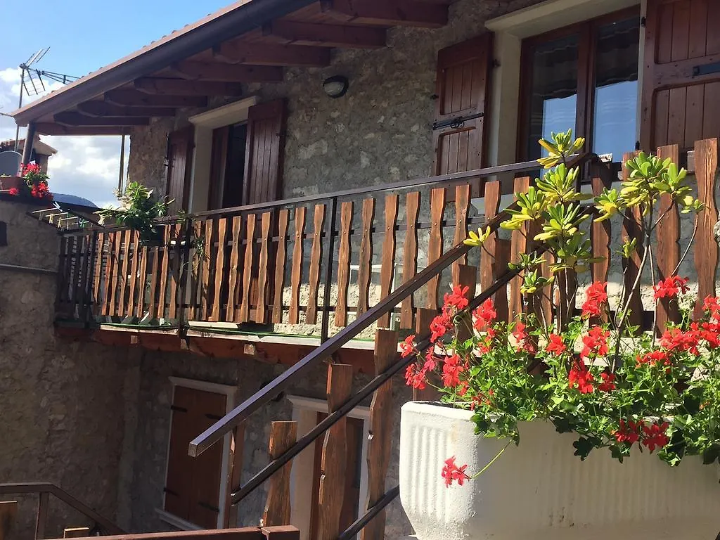 Appartamento Laura Brenzone sul Garda